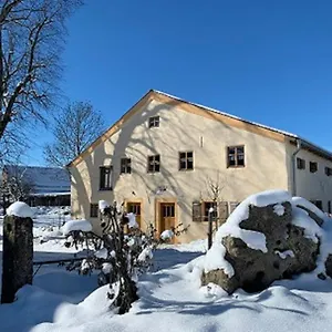 https://ferienhaus-villa-kunnibunt.com-bavaria.com