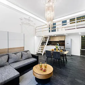 https://florence-downtown-apartments.inbudapesthotels.com